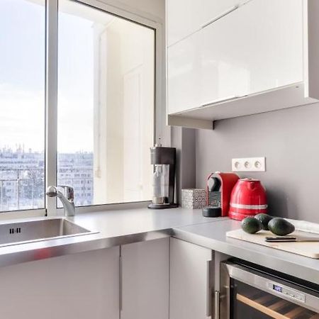 Guestready - Appartement Terrasse Vue Tour Eiffel باريس المظهر الخارجي الصورة