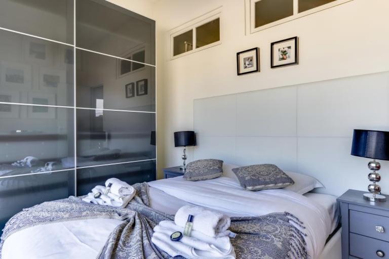Guestready - Appartement Terrasse Vue Tour Eiffel باريس المظهر الخارجي الصورة
